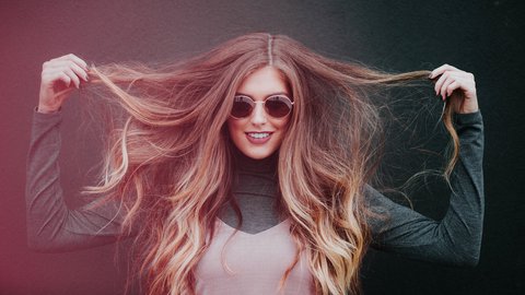 los mejores trucos para oscurecer mechas decoloradas