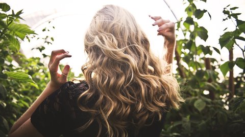 las mejores soluciones y tratamientos para reparar el cabello quemado