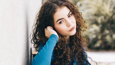 todo lo que tienes que saber sobre las permanentes rizadas