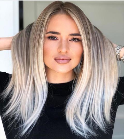 mechas grises