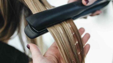 titanio y cerámica ¿ cómo escoger la mejor plancha para el cabello?