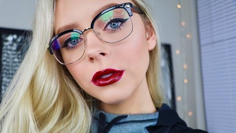 trucos para llevar maquillaje si usas gafas