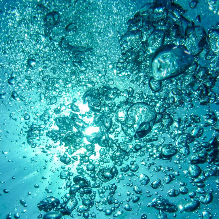 water resistant vs waterproof