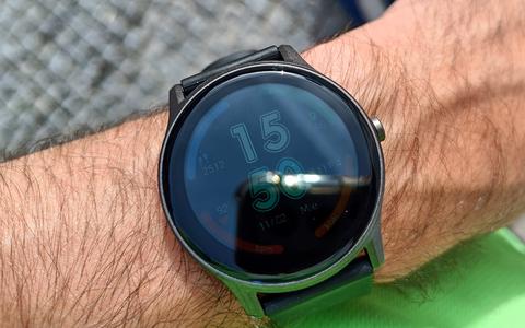soundpeats watch 2 pantalla sol