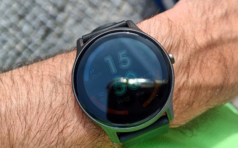 soundpeats watch 2 pantalla sol