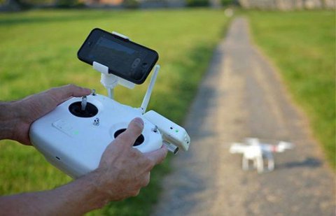 coger mando dron