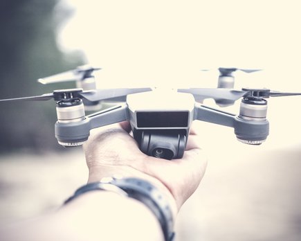 como aprender a volar un dron