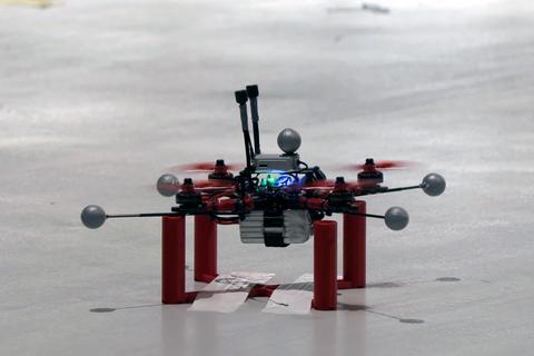 dron autonomo ia gana pilotos drones humanos categoria mundial