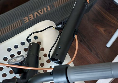 navee gt3 pro cable blanco