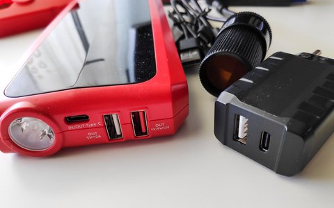 audew puertos usb powerbank