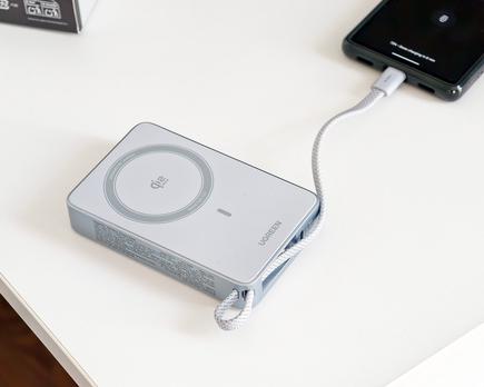 ugreen 25w magnetic power bank 10000mah