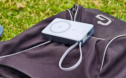 ugreen 25w magnetic power bank 10000mah foto