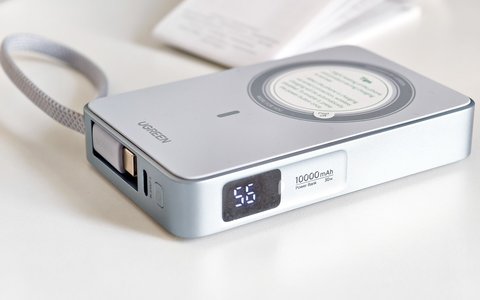 ugreen 25w magnetic power bank 10000mah pantalla