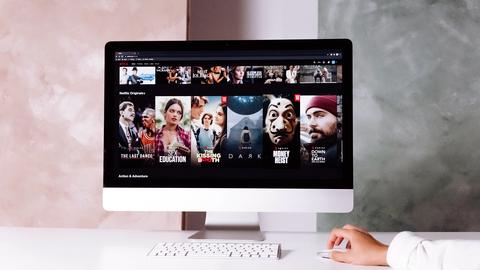 la batalla de los servicios de streaming netflix vs. hulu vs. disney+