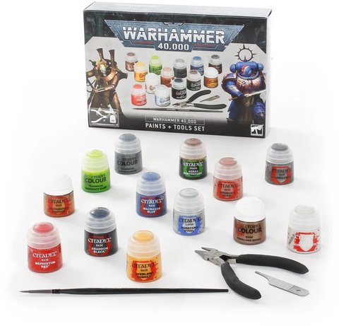set de pinturas y herramientas