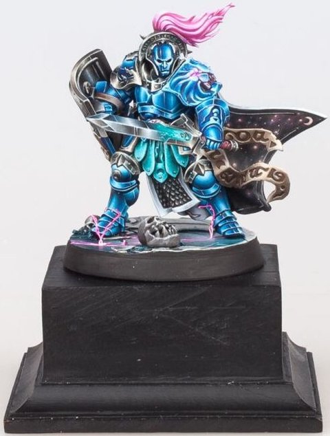 barniz mate y barniz brillante en figuras de warhammer