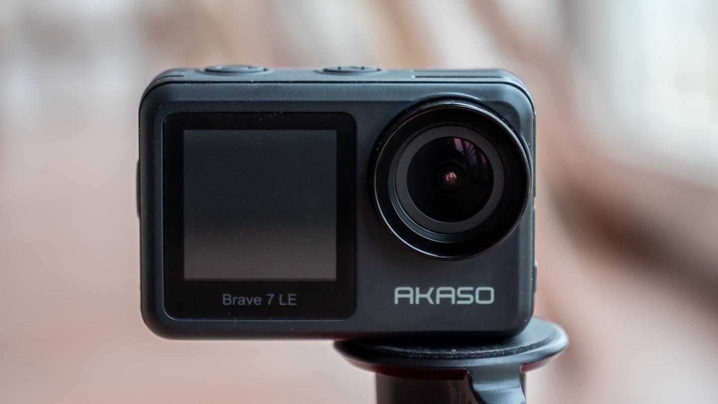akaso brave 7 le