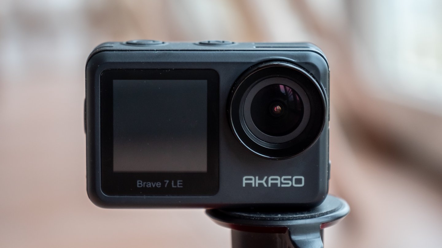 akaso brave 7 le