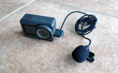 akaso brave 7 microfono