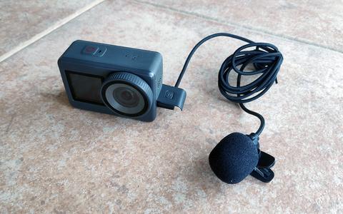 akaso brave 7 microfono