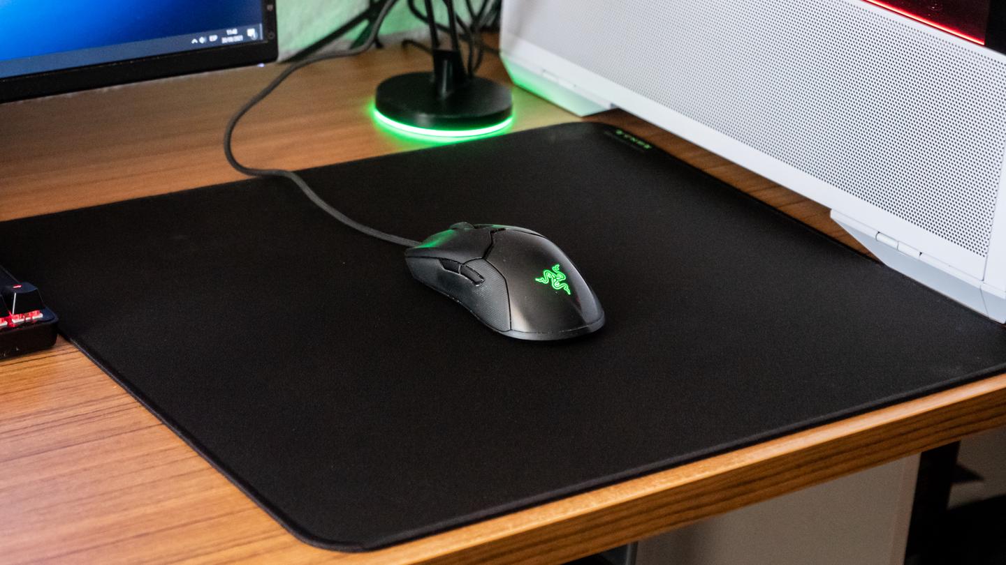 razer strider