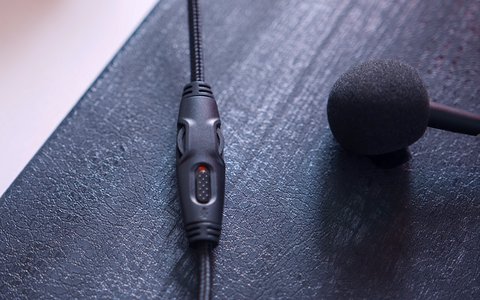 hyperx cloud alpha controles
