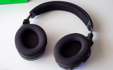 razer barracuda x chroma construccion copas