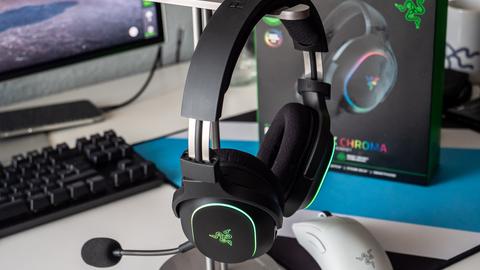 analizamos los razer barracuda x chroma, unos auriculares gaming que se pueden usar en la calle