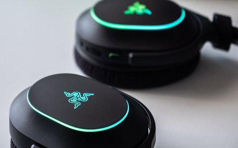 razer barracuda x chroma ilumiancion