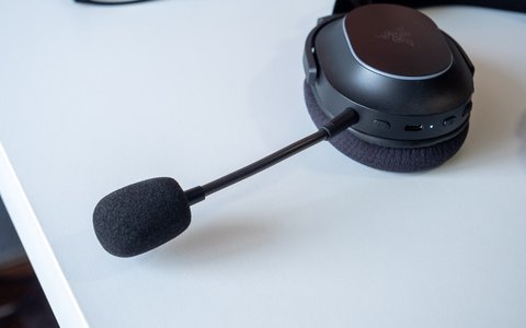 razer barracuda x chroma microfono