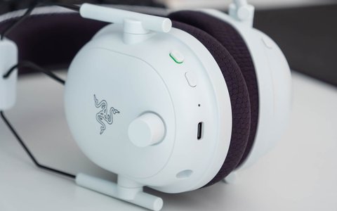 razer blackshark v2 pro 2023 botones copa izquierda