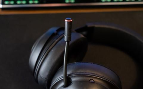razer kraken ultimate microfono desplegado