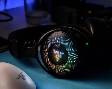 razer kraken v4 pro iluminacion rgb