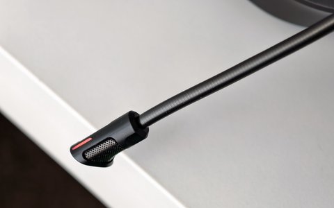 razer kraken v4 pro microfono detalle