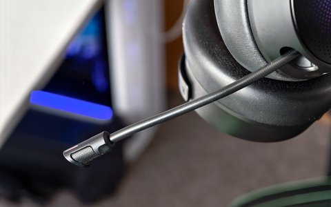 razer kraken v4 pro microfono