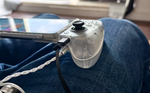 razer kishi v3 passthrough