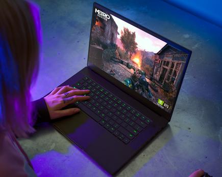 el portátil gaming razer blade 15 (2020) montará una r t x 2080 s u p e r y pantalla de 300 hz