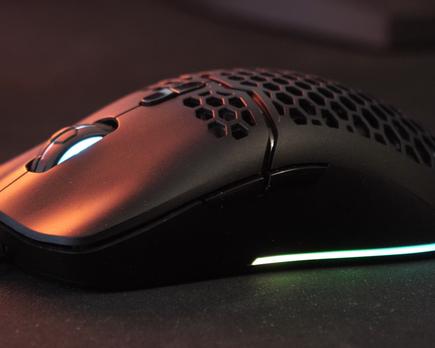 delux m700