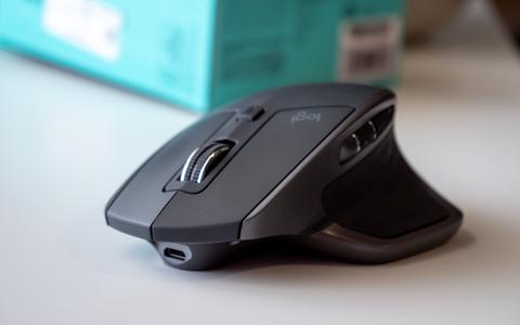 logitech mx master 2s frontal