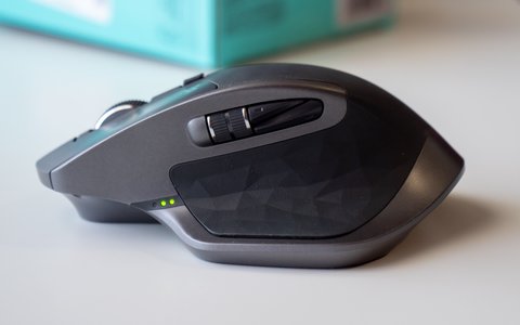 logitech mx master 2s leds bateria