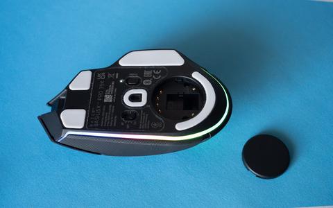 razer basilisk v3 pro 35k hueco