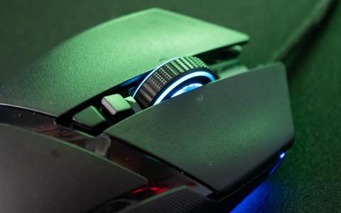 razer basilisk v3 detalle scroll