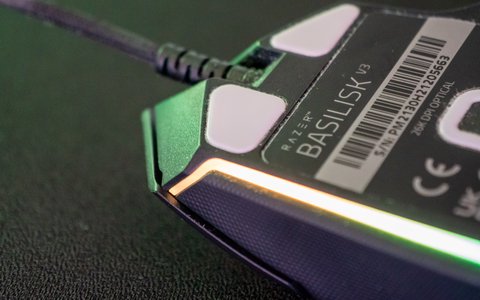 razer basilisk v3 detalle skates