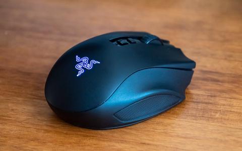 razer naga v2 pro lateral derecho