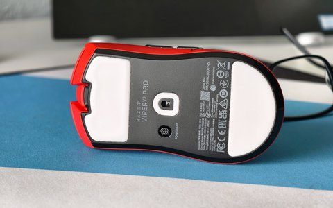 razer viper v3 pro faker version parte inferior
