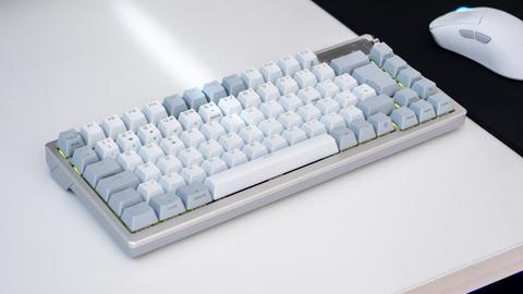 análisis del r o g azoth un teclado inalámbrico impresionante y con muy pocos puntos débiles