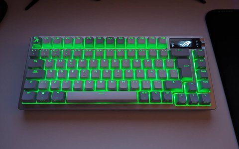 asus rog azoth iluminacion verde