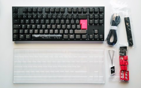 ducky one 2 rgb tkl accesorios