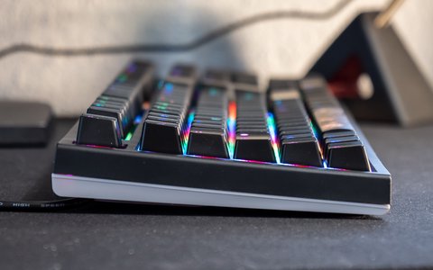 ducky one 2 rgb perfil