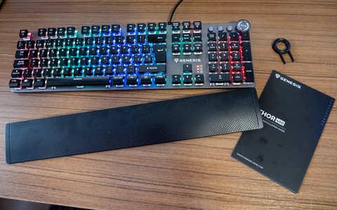 genesis thor 400 rgb accesorios